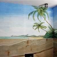 Badezimmer mit Wandmalerei